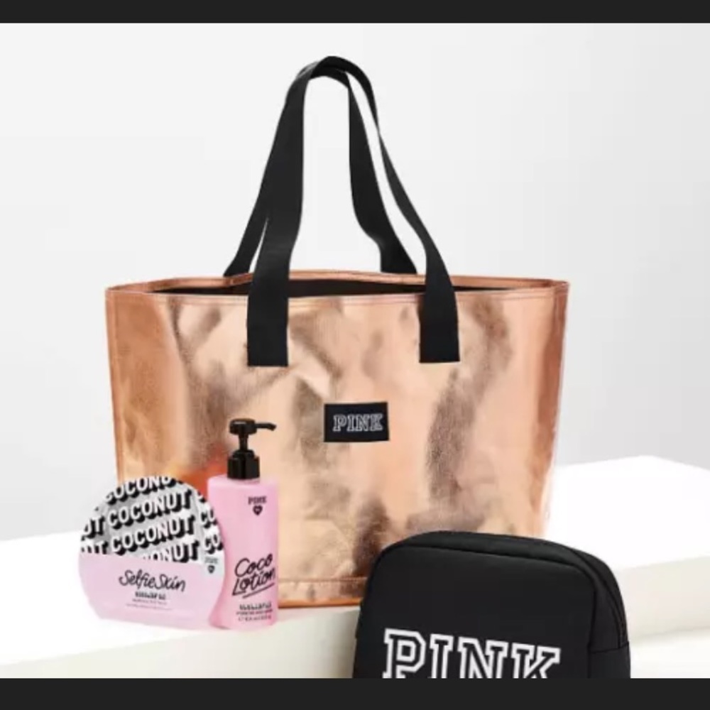 VS pink travel bag. NEW